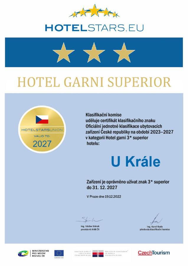 Hotel U Krale ยีชิน ภายนอก รูปภาพ